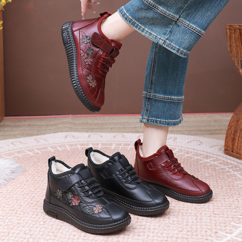 老北京加绒妈妈棉鞋奶奶50岁防滑鞋子冬季宽松女2025新款冬防寒,淘宝优惠券,粉丝福利购,淘宝优惠卷