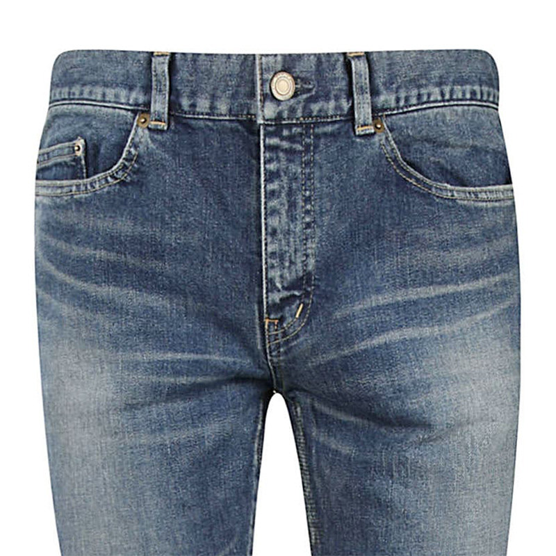  银泰百货潮流鞋靴牛仔裤