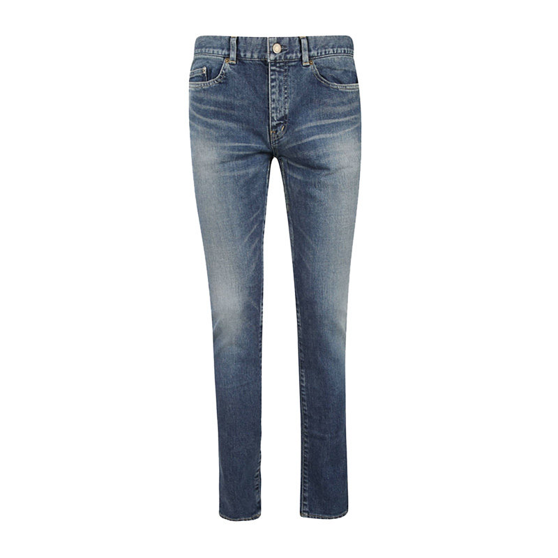  银泰百货潮流鞋靴牛仔裤