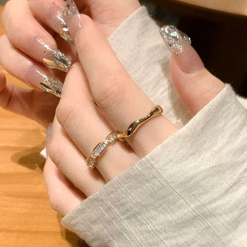 金色锆石戒指女小众设计轻奢几何素圈戒指女时尚个性食指指环开口 - 图1