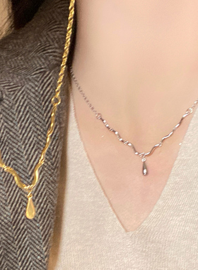 柔光水波波浪纹水滴吊坠项链女