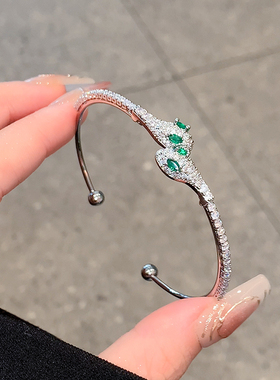 小绿蛇形手镯女高级感开口手环