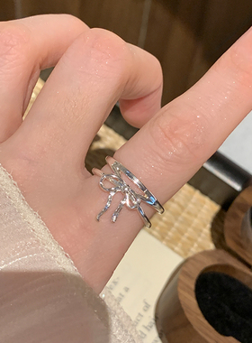 冷淡风双层蝴蝶结戒指