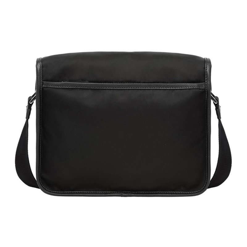 prada男士黑色尼龙牛皮logo斜挎包 联采海外男士包袋