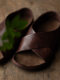 ການປົກຫຸ້ມຂອງແມ່ນ floral cross strap sandals ຫນັງ nubuck