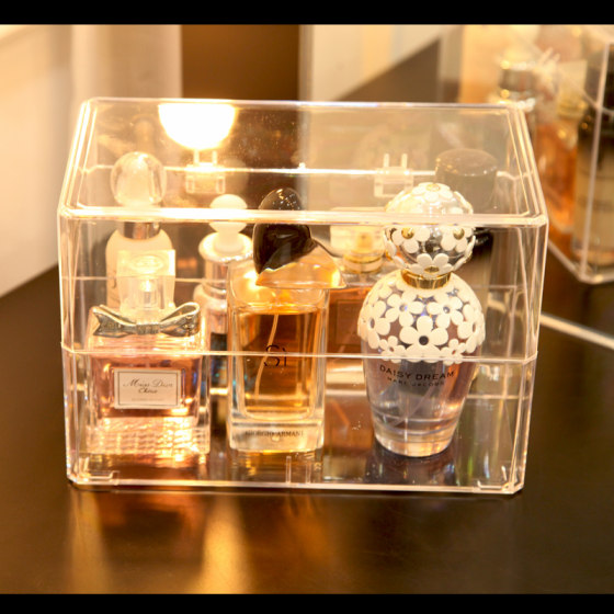 Perfume storage box dustproof mask pill box with lid