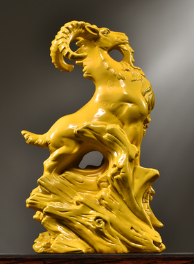 黄色木雕领头羊摆件新中式生肖羊