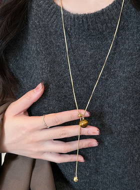 虎眼石吊坠长款毛衣链女2025新款简约设计气质轻奢高级感项链配饰