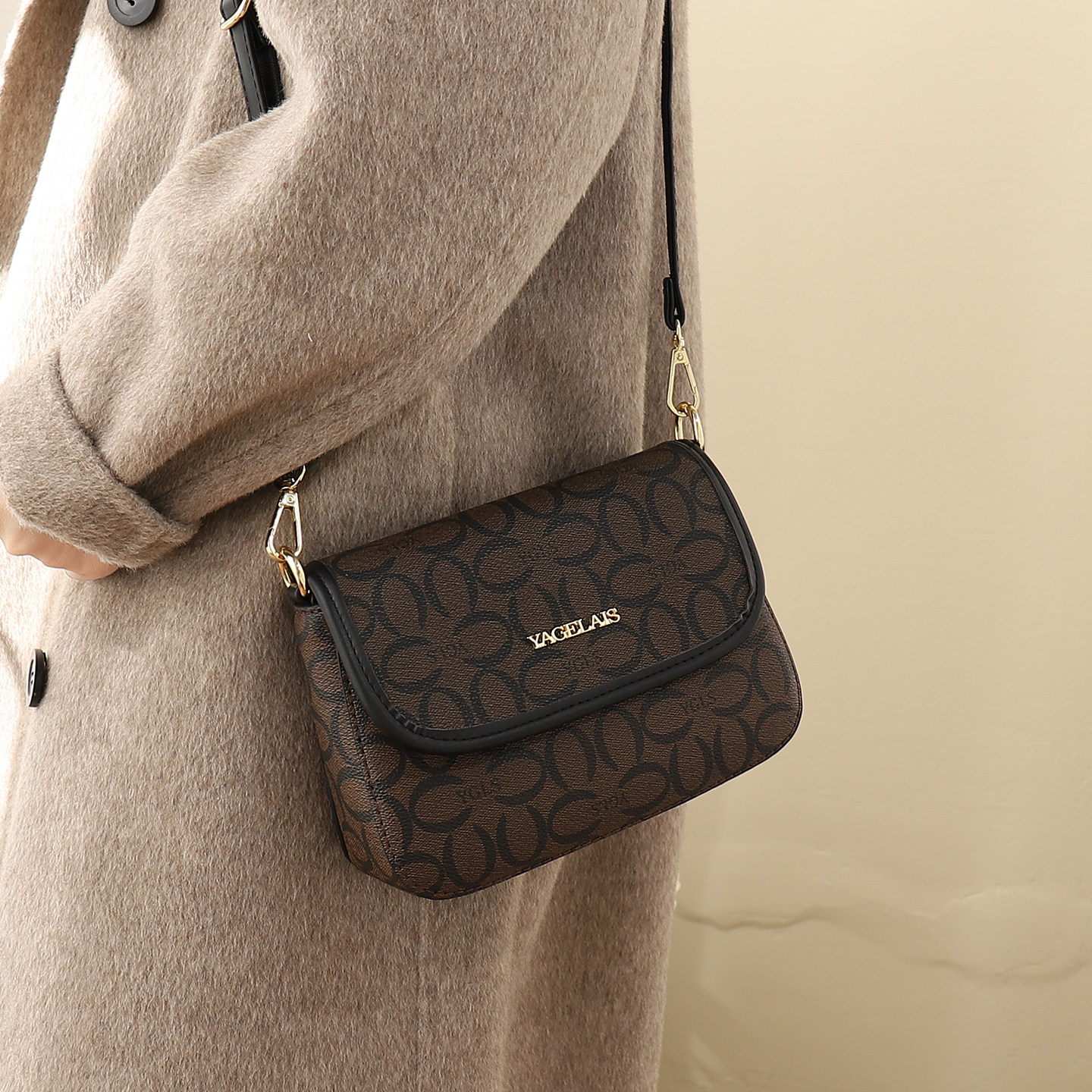 包包女式新款百搭翻盖小方包时尚印花单肩斜挎包高级感通勤小包包,淘宝优惠券,粉丝福利购,淘宝优惠卷