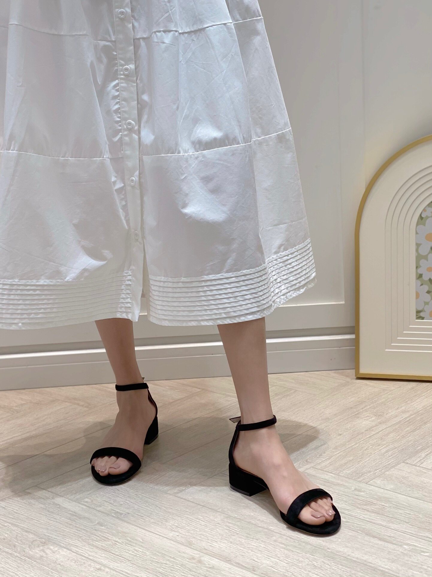 新款sw一字带凉鞋女夏高跟细跟珍珠粗跟露趾真皮低跟百搭简约仙女