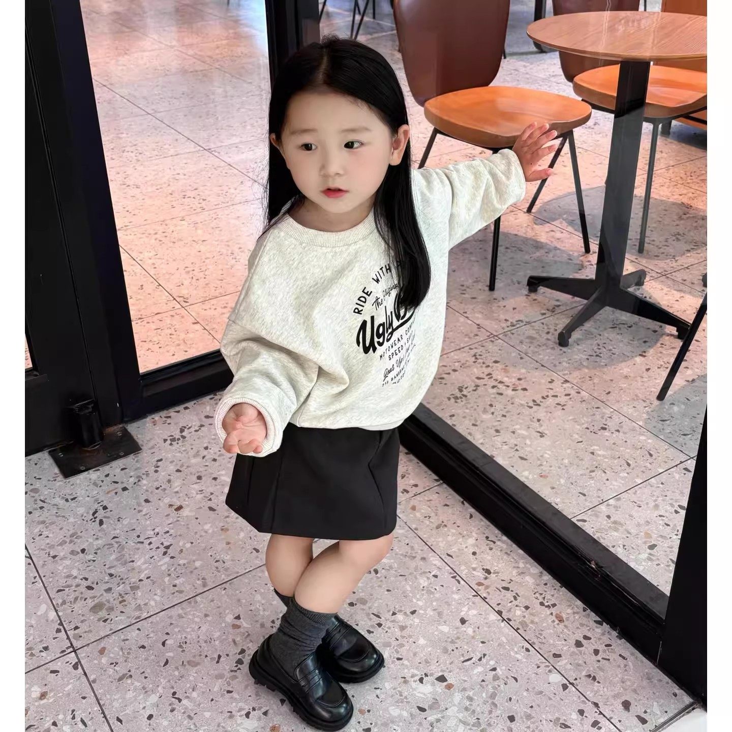 秋冬季儿童装韩系洋气字母印花圆领卫衣男女童时髦休闲百搭套头衫,淘宝优惠券,粉丝福利购,淘宝优惠卷