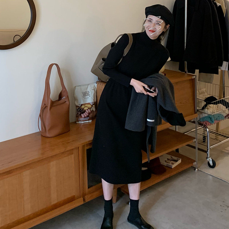 针织2021年冬季新款高领收腰连衣裙 着潮连衣裙