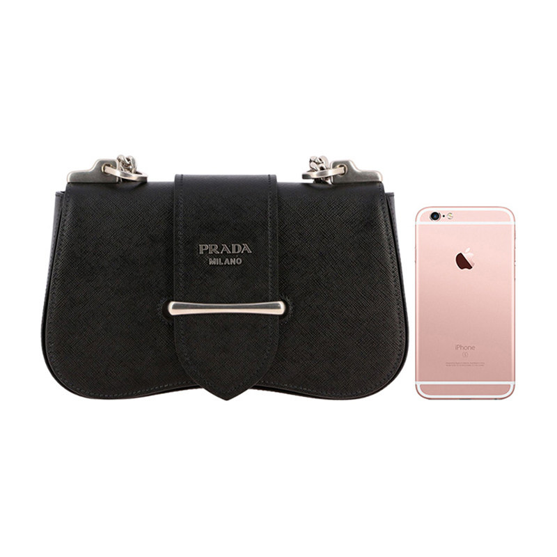 prada /普拉达女士黑色经典斜挎包 奢批海外女士包袋