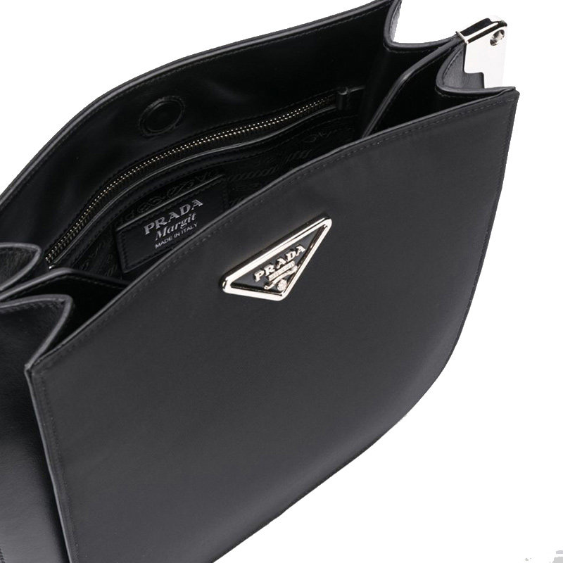 prada /普拉达女士黑色经典斜挎包 奢批海外女士包袋
