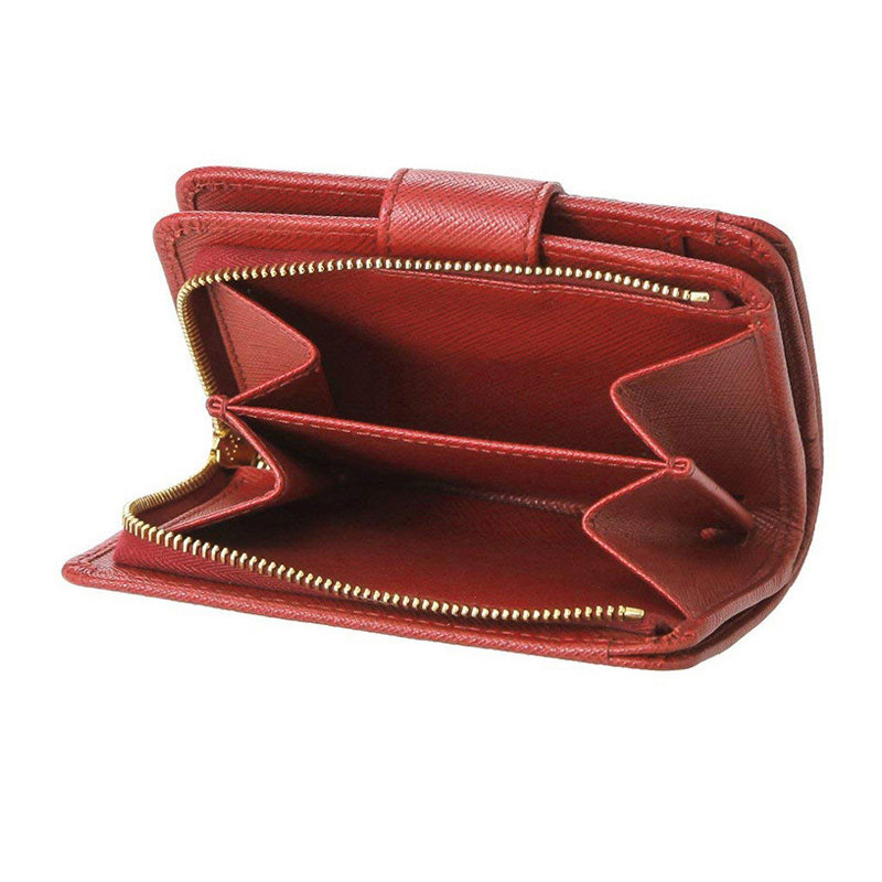 prada女包金属logo对折短款牛皮 奢批海外钱包