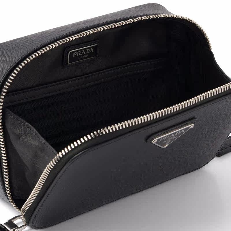 prada /普拉达男士黑色三角斜挎包 奢批海外男士包袋