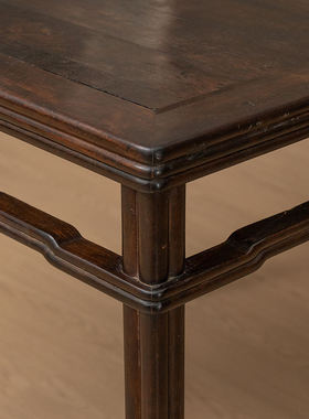 清早期紫檀劈料裹腿罗锅枨矮栳八仙桌古董家具小叶紫檀文方桌书房