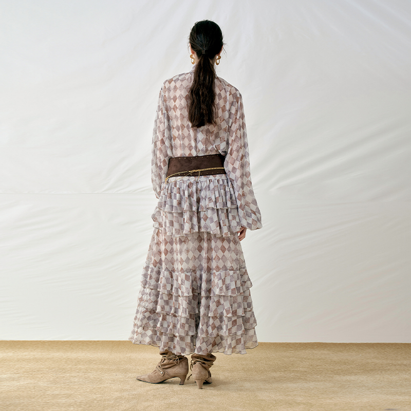 【Cello Sonata】hug 2025秋冬新款系带荷叶边长袖人丝蛋糕连衣裙