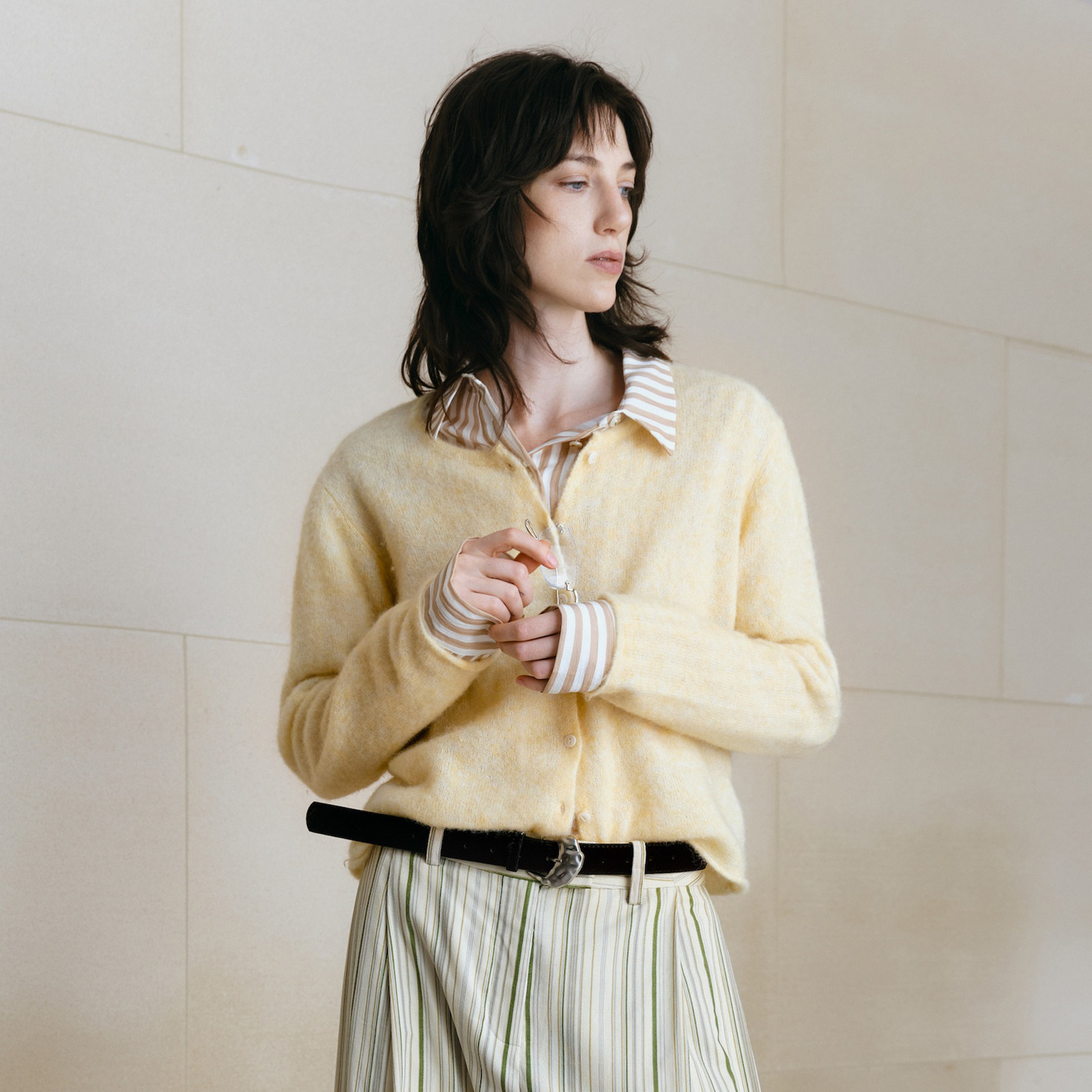 wana try天丝条纹微肌理感衬衫女2025早秋新款卡其色极简长袖上衣