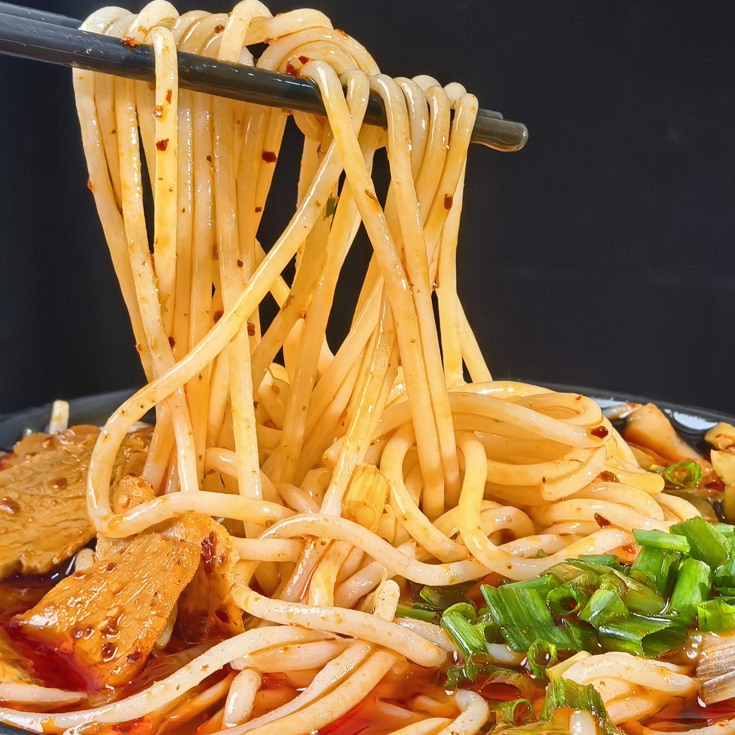 谢师傅油泼辣子红油味方便米粉香辣速食湖南特色美食懒人速食冲泡,淘宝优惠券,粉丝福利购,淘宝优惠卷