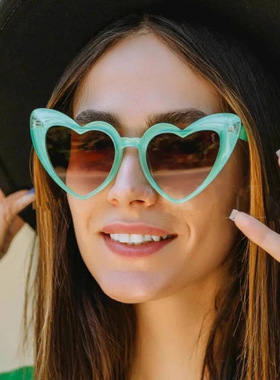 法国coss kokoins潮搭造型眼镜欧美潮流多色爱心太阳镜时尚大框