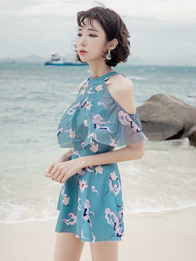 泳衣2020年新款沙滩泡温泉穿的衣服女夏连体裙式超仙泳装显瘦遮肚