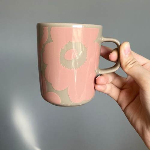 新款芬兰Marimekko Unikko黑色花马克咖啡杯盘子碗花朵杯陶瓷餐具 - 图2