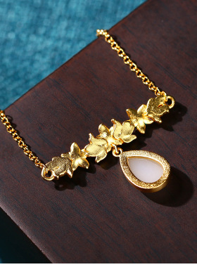 小红书博主推荐宫廷复古风珐琅彩花团锦簇水滴仿白玉珍珠手串手链