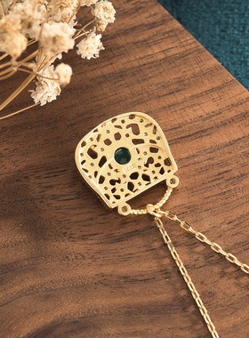 创意旗袍设计宫廷风铜镀金荷包吊坠满钻镶嵌天然绿玉髓锁骨女项链