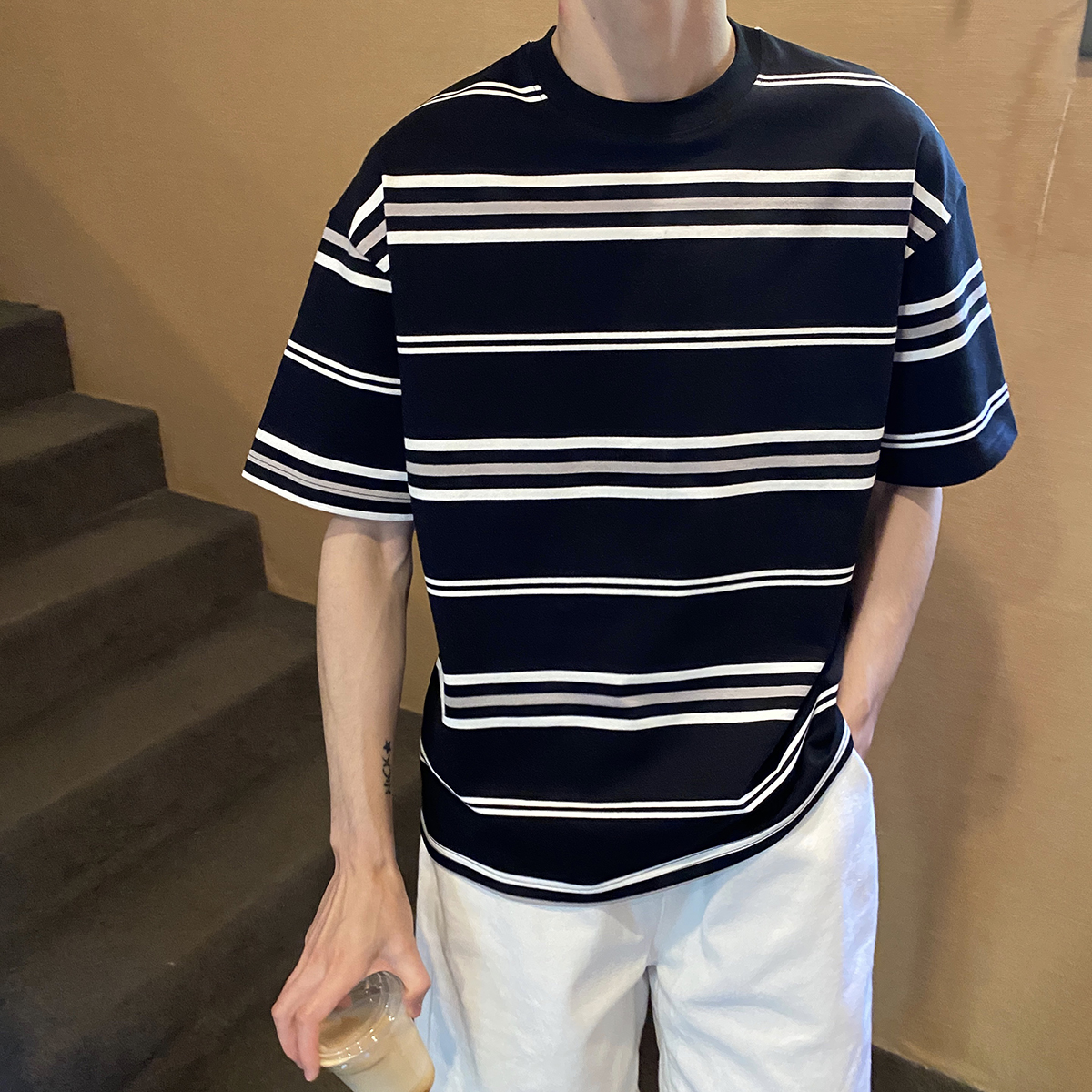 nick tian 日系新款黑白条纹t恤男夏季宽松休闲短袖半袖上衣百搭 - 图0