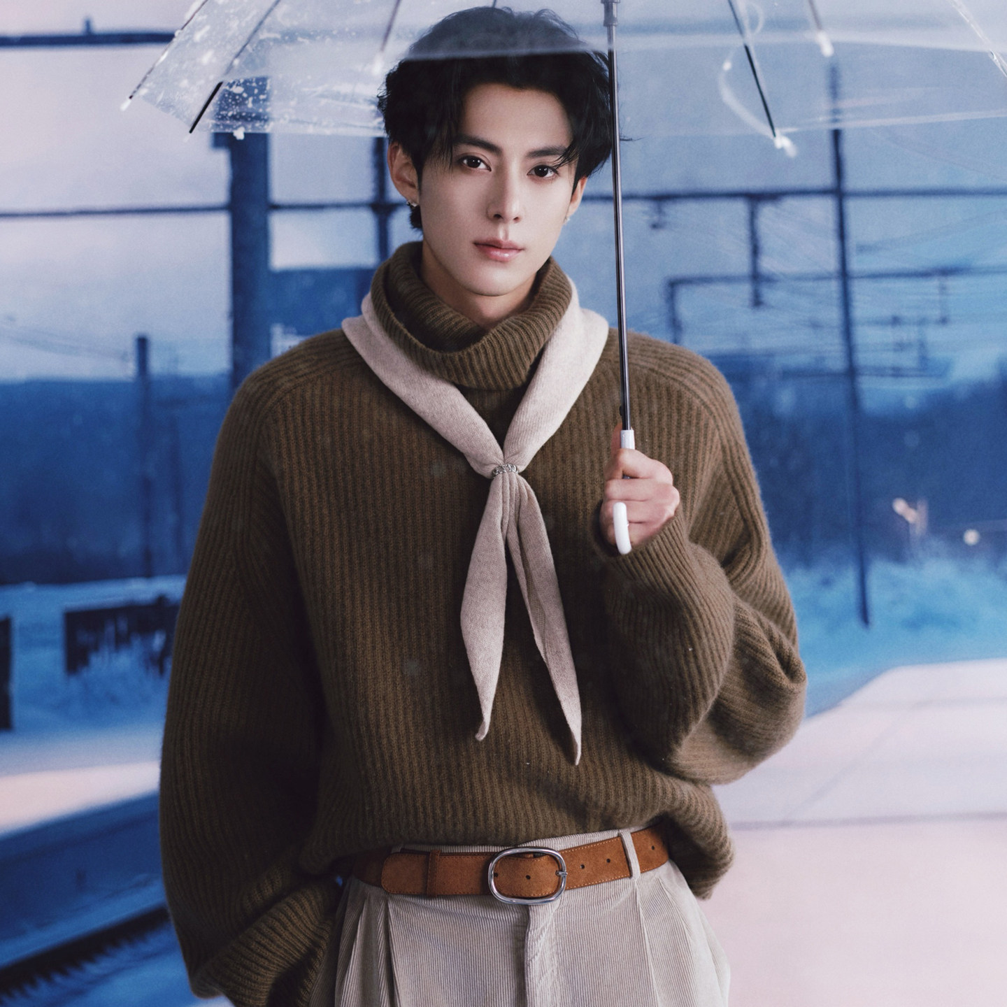 王鹤棣同款披肩高级感老钱风纯羊毛针织三角巾保暖百搭多功能围巾,淘宝优惠券,粉丝福利购,淘宝优惠卷