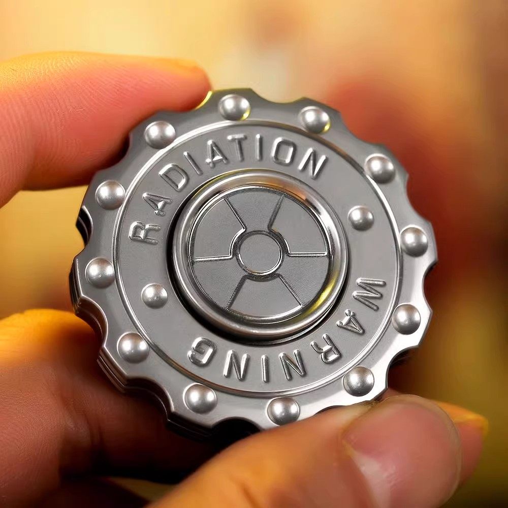 源诚铭 指尖陀螺二合一啪啪币全不锈钢核武推牌减压玩具高级版,淘宝优惠券,粉丝福利购,淘宝优惠卷