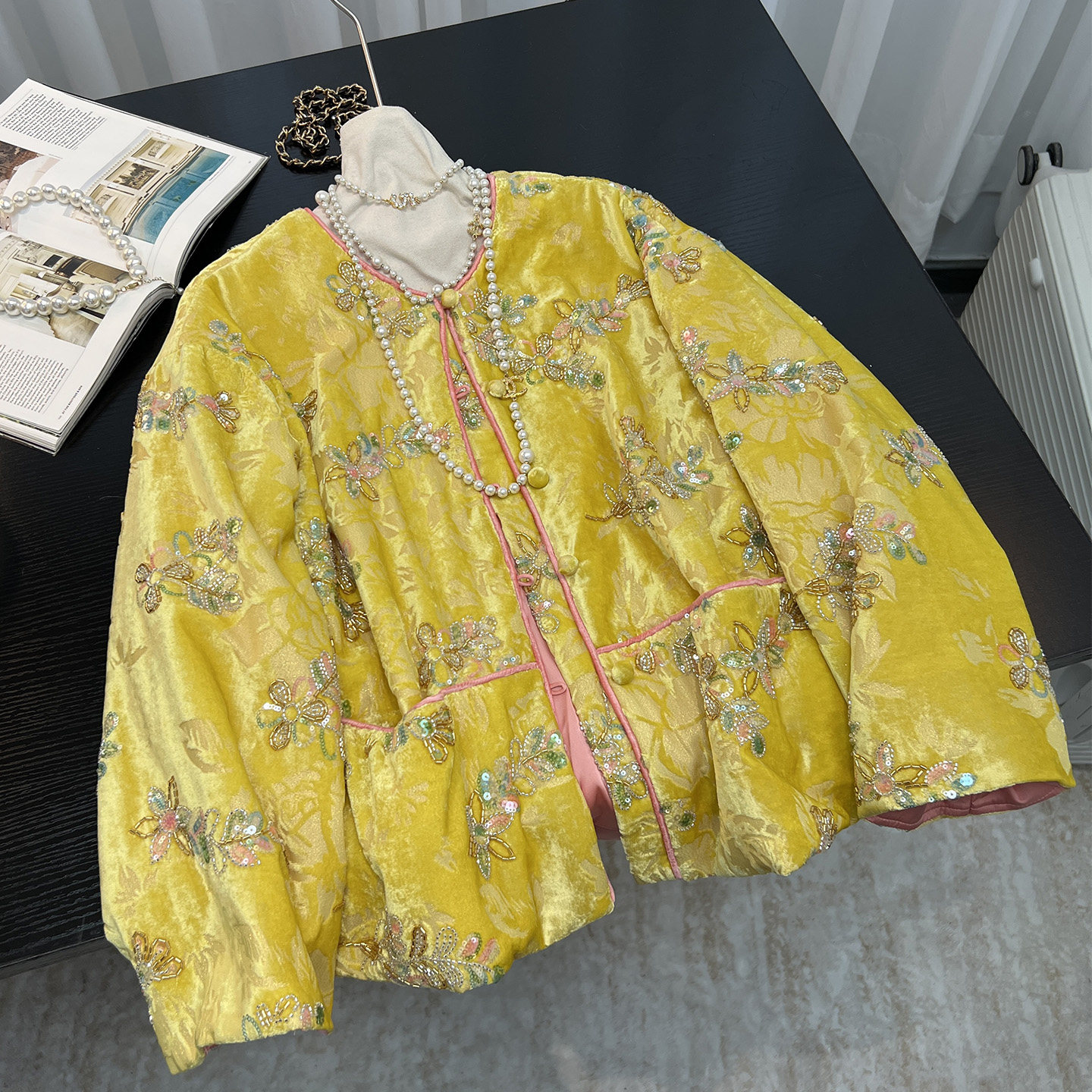 新中式重工刺绣加棉短外套女装2025冬季新款国风气质百搭棉服上衣,淘宝优惠券,粉丝福利购,淘宝优惠卷