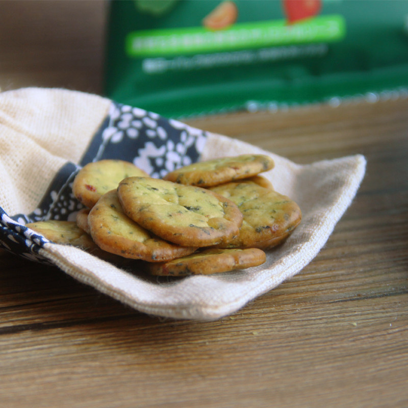 yumee九蔬九种蔬菜网红薄脆饼干 yumee薄脆饼干