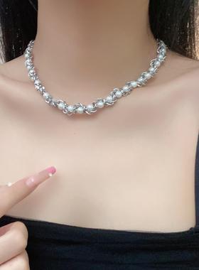 2026钛钢粗款重工珍珠缠绕女颈链小众设计项链锁骨链女百搭毛衣链