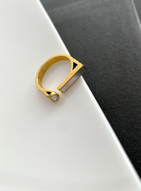 欧美时尚天然贝壳锆石戒指女食指