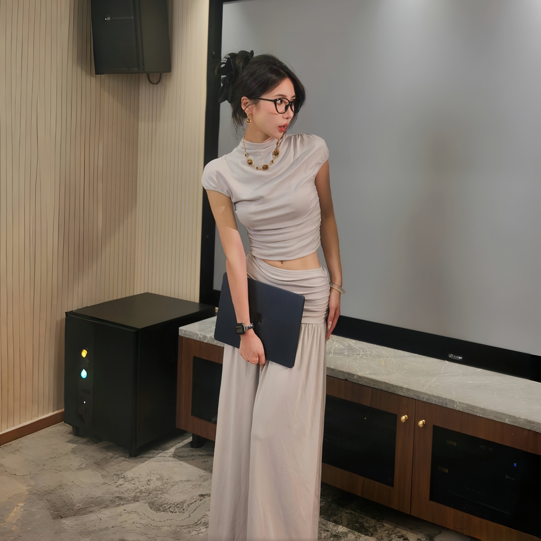 GirlsAt18 气质慵懒感针织套装裙女短袖T恤上衣高腰半身裙两件套,淘宝优惠券,粉丝福利购,淘宝优惠卷