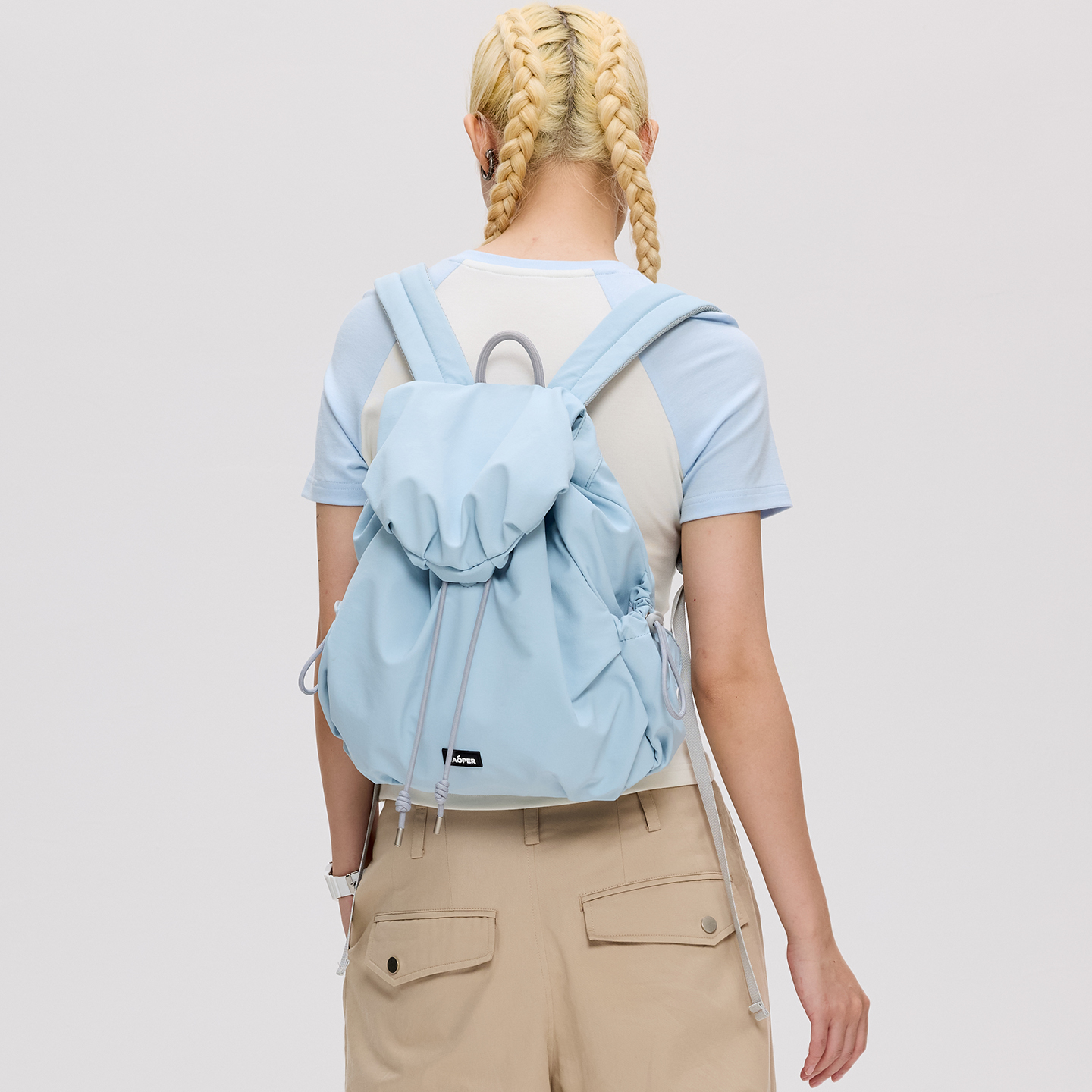 VAOPER喂牌双肩包女大容量通勤包休闲旅行轻便背包高颜值出游书包 - 图0