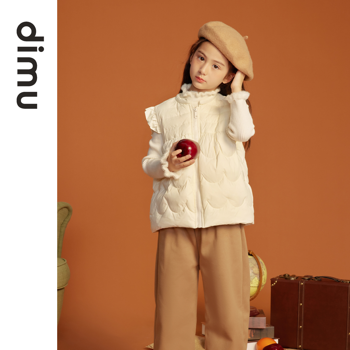 笛牧女童羽绒马甲2024冬装新款小飞袖加厚保暖儿童白鸭绒背心坎肩