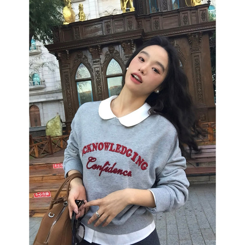 pusumede 【现货7折】慵懒画报 美式字母印花卫衣女圆领针织上衣 - 图0