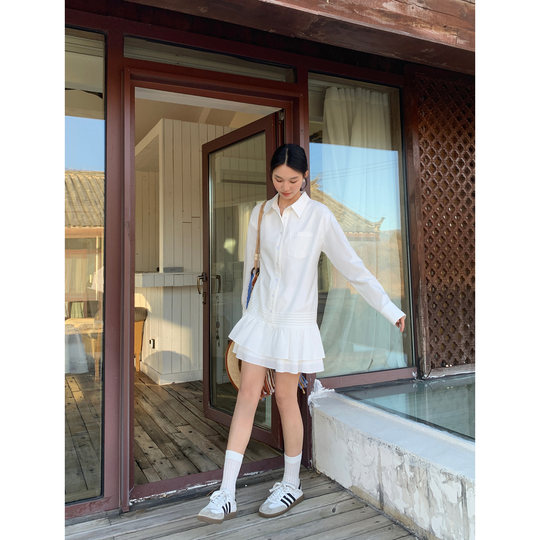 Early autumn French white dress long-sleeved shirt skirt
