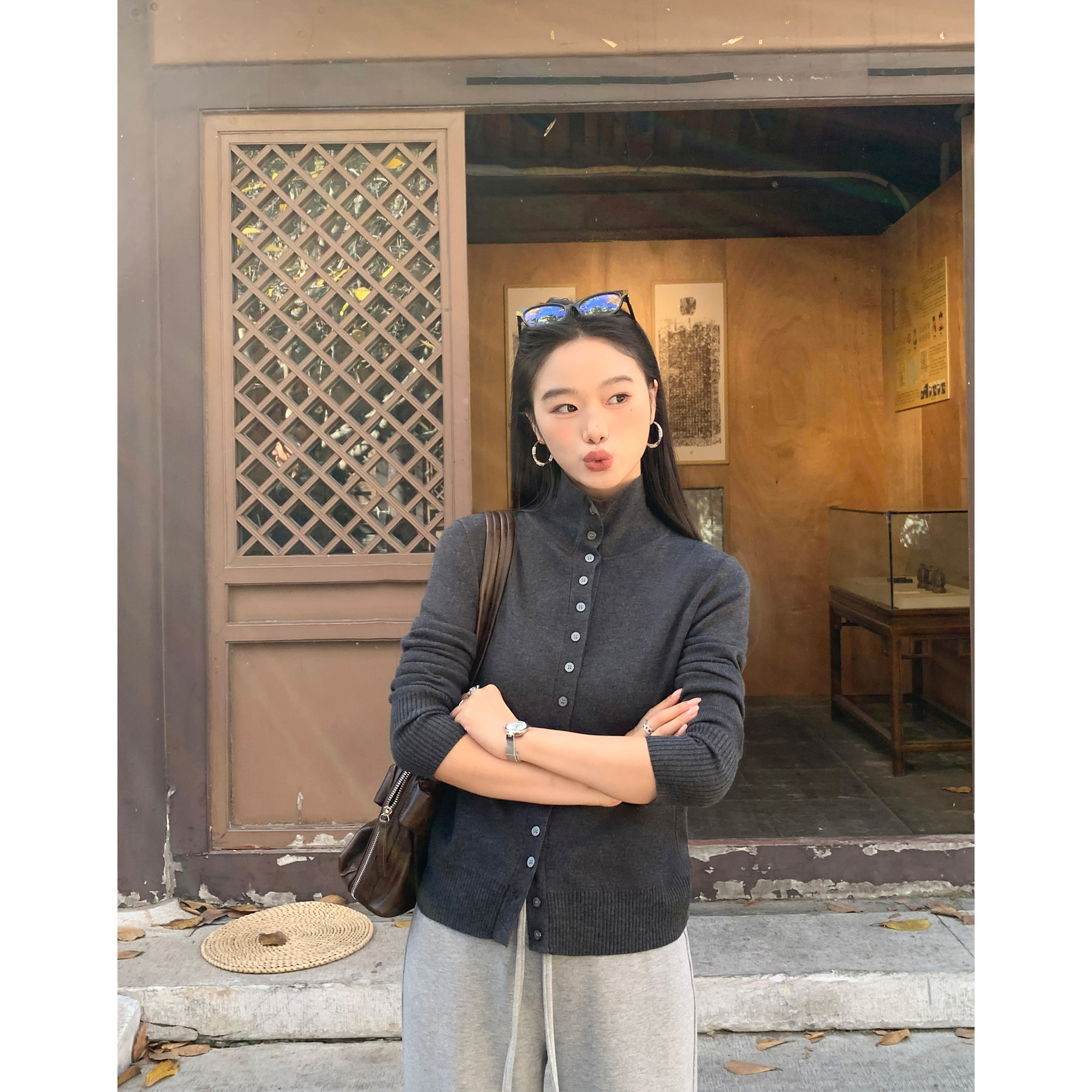 pusumede 高智定格 黑色单排扣毛衣开衫女休闲高领内搭针织上衣,淘宝优惠券,粉丝福利购,淘宝优惠卷