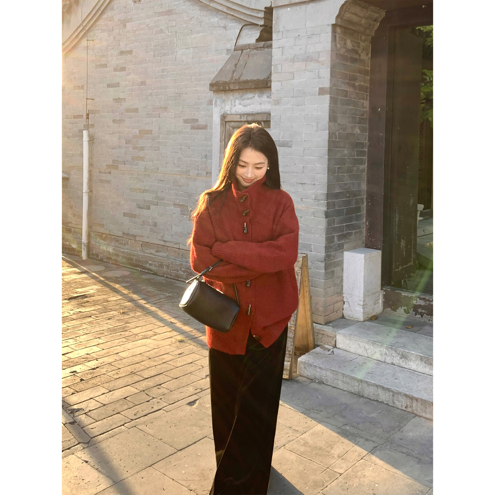 pusumede 圣诞蔷薇 红色高领牛角扣针织开衫女设计感慵懒毛衣外套,淘宝优惠券,粉丝福利购,淘宝优惠卷