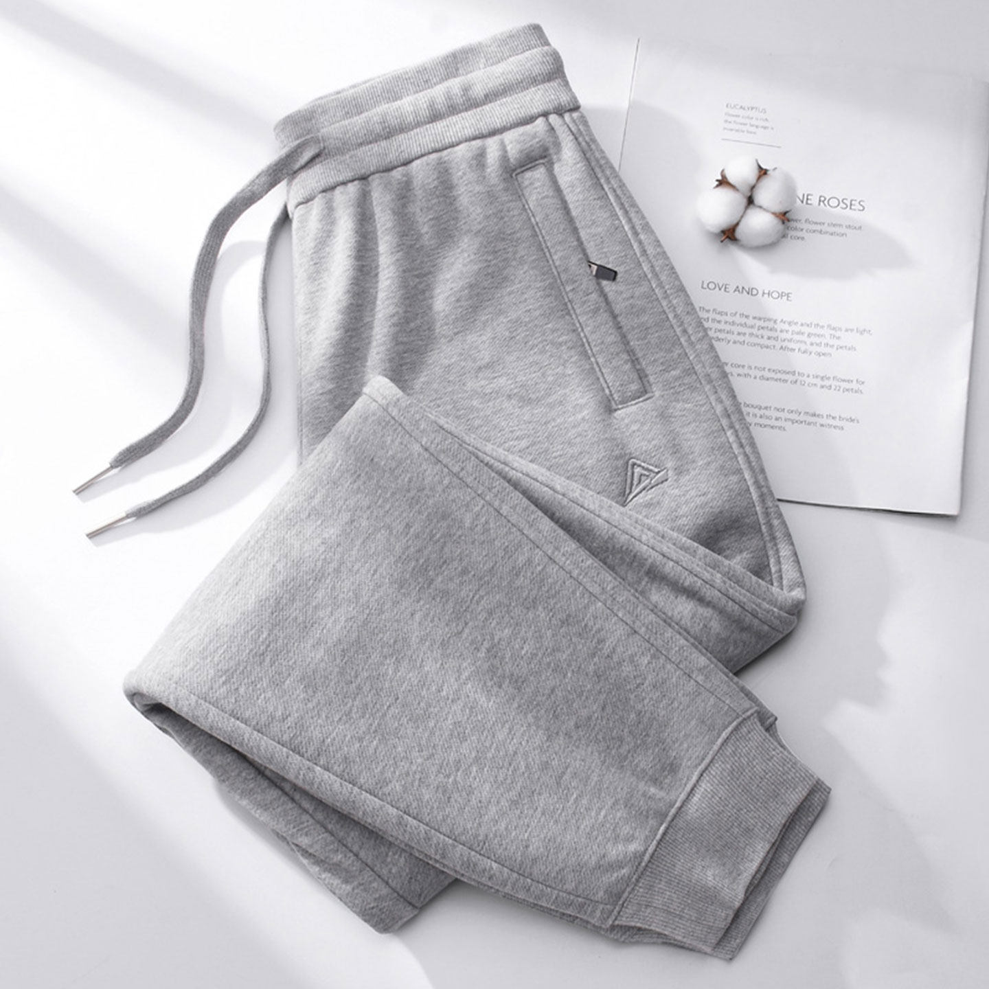 杏色卫裤女2025新款裤子大码加绒冬季女裤宽松束脚运动裤休闲长裤,淘宝优惠券,粉丝福利购,淘宝优惠卷