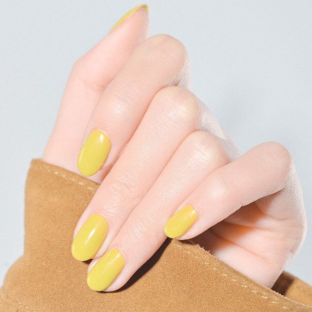 UNNA internet celebrity ginger nail polish