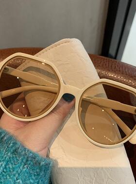 2025时尚新款圆框太阳镜日韩奶白色女士墨镜小框复古ins茶色眼镜