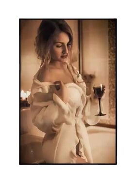 洗浴中心少女画美女包间装饰画会所壁画酒吧卧室酒店洗手间挂画