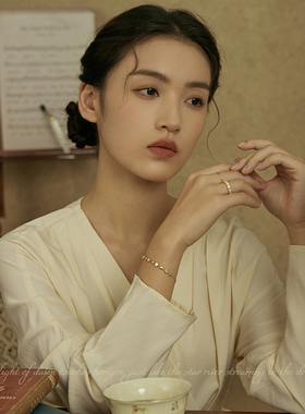 AIR-HORIZON女白贝母简约手链