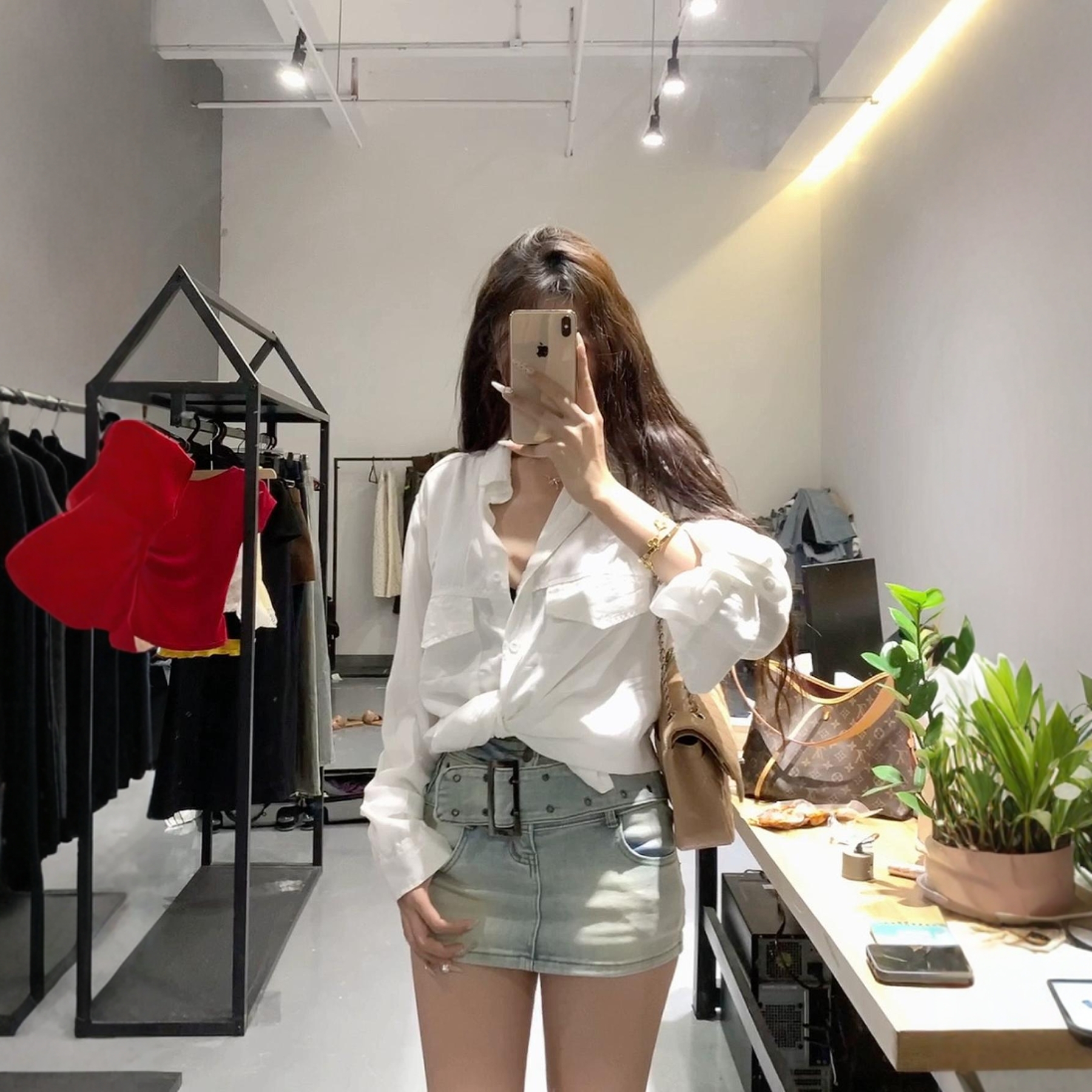 李李服饰设计感腰带水洗牛仔半身裙女2025冬季新款高腰显瘦裤裙 - 图0