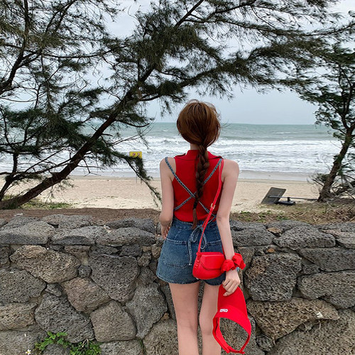 李李服饰元气减龄绑带背带牛仔短裤女2026年夏款宽松显瘦连体热裤 - 图3